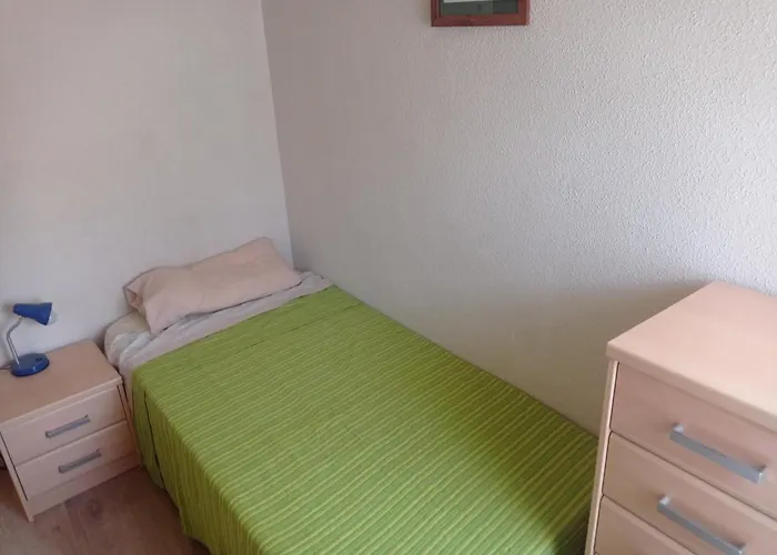 Junto Plaza Del Pilar *